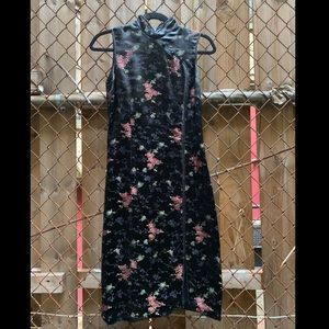 Vintage Mandarin fitted dress!